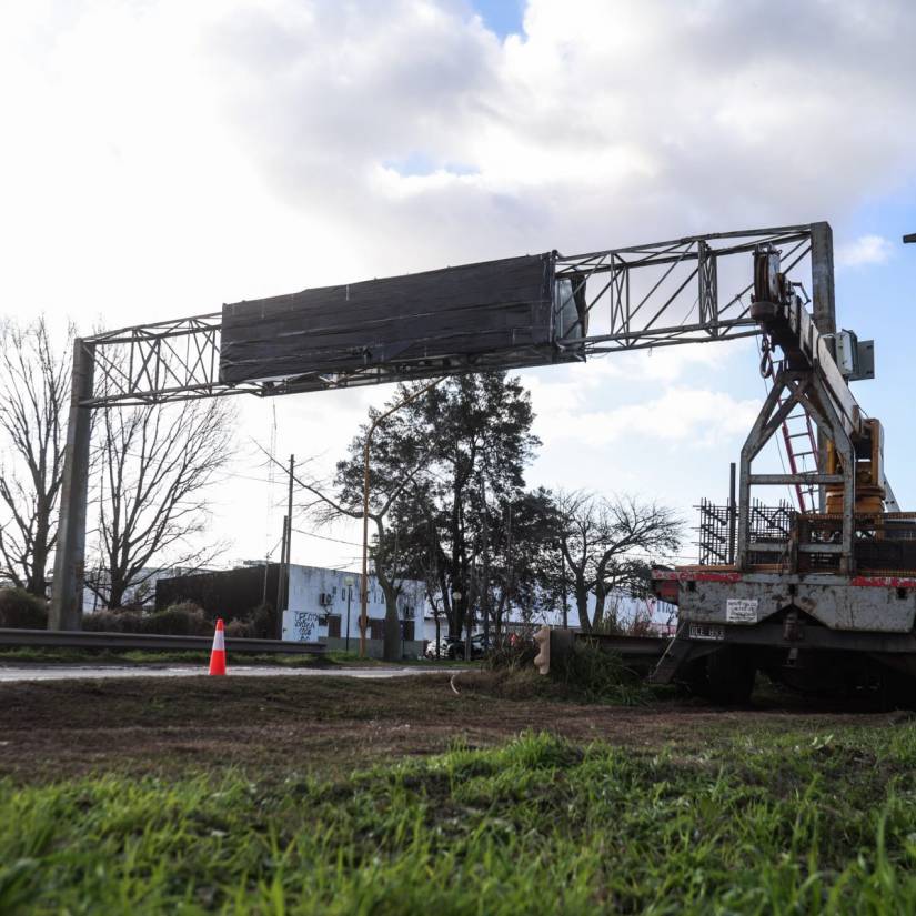 Anillo Digital: se instalaron dos nuevos pórticos en los ingresos a la ciudad