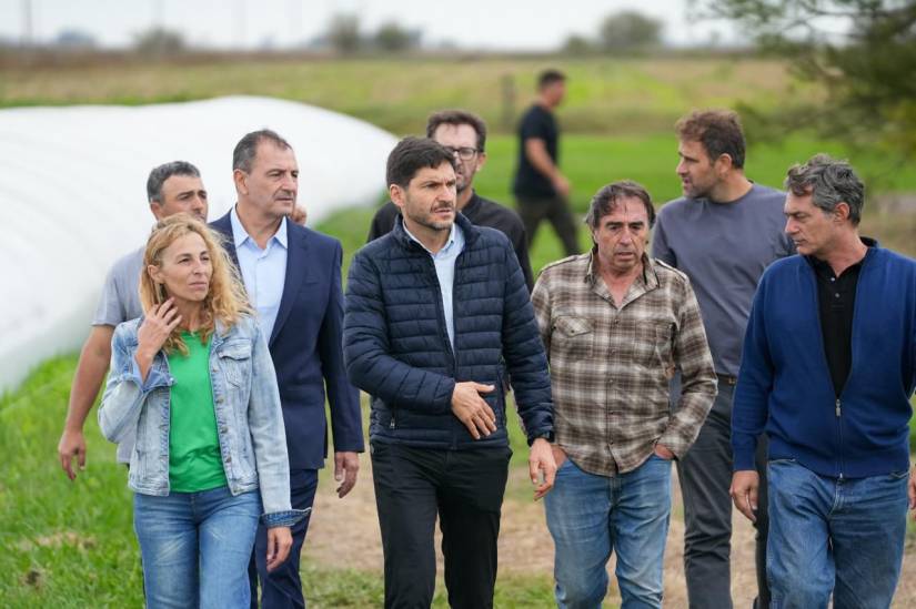 Departamento Belgrano: Pullaro visitó establecimientos productivos afectados por el temporal