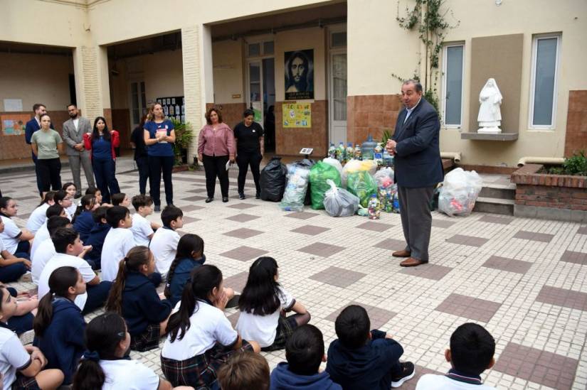 Eco Escuelas 2026: comenzó el pesaje de materiales reciclables en las instituciones de la ciudad