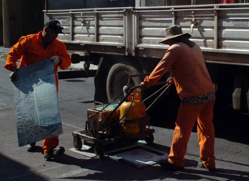 Nuevo SEOM: comienza la demarcación de dársenas en la zona del Puerto