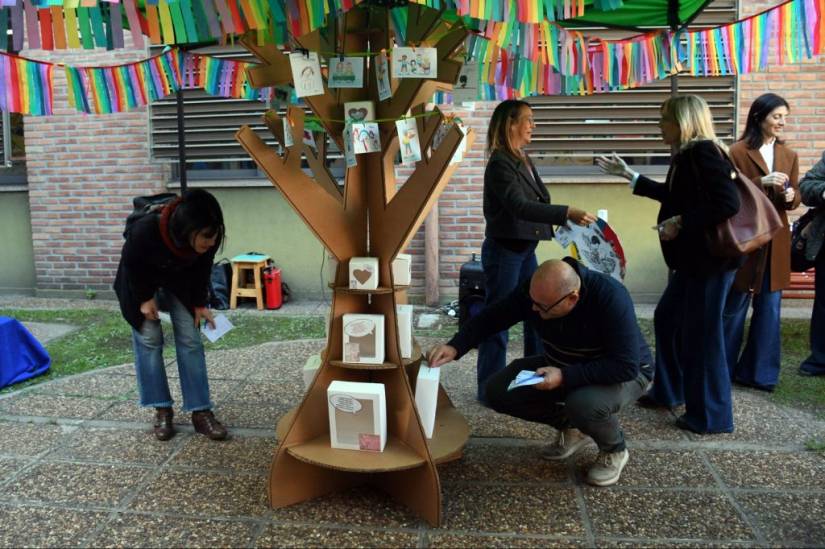 Con una jornada de sensibilización en el Hospital Alassia, la Municipalidad promueve crianzas respetuosas