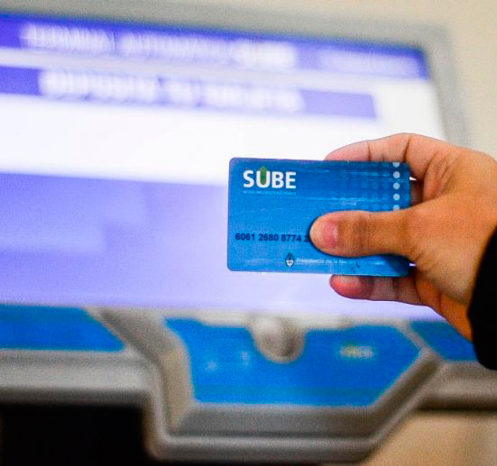 Las personas con discapacidad podrán acceder al transporte público con la Tarjeta Sube