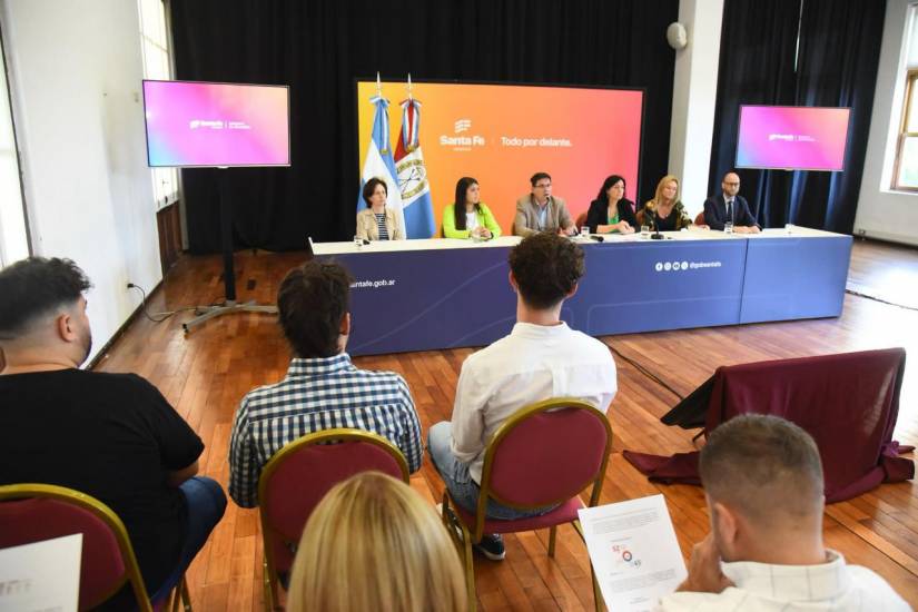 Informe de Educación: 134 mil estudiantes secundarios adeudan materias