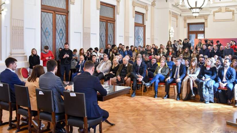 “En cada uno de los poderes del Estado tenemos que tener una mirada que cuide el ambiente”