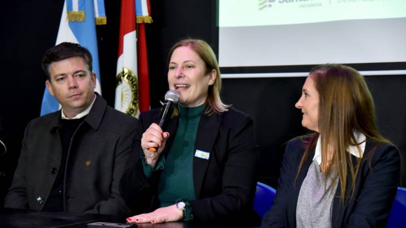 Scaglia: “Nos alegra impulsar una propuesta turística que tiene como gran atractivo al río Carcarañá”