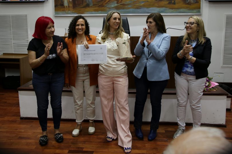 El Concejo entregó el Reconocimiento Marta Samatan a la trayectoria docente