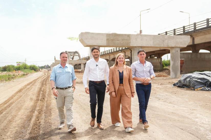 Pullaro y Scaglia supervisaron la construcción del Nuevo Puente Santa Fe-Santo Tomé