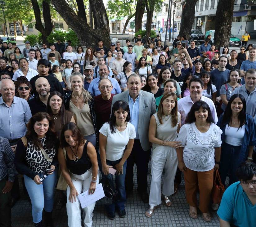 Más de 300 santafesinos recibieron certificados por cursos de capacitación en Capital Activa